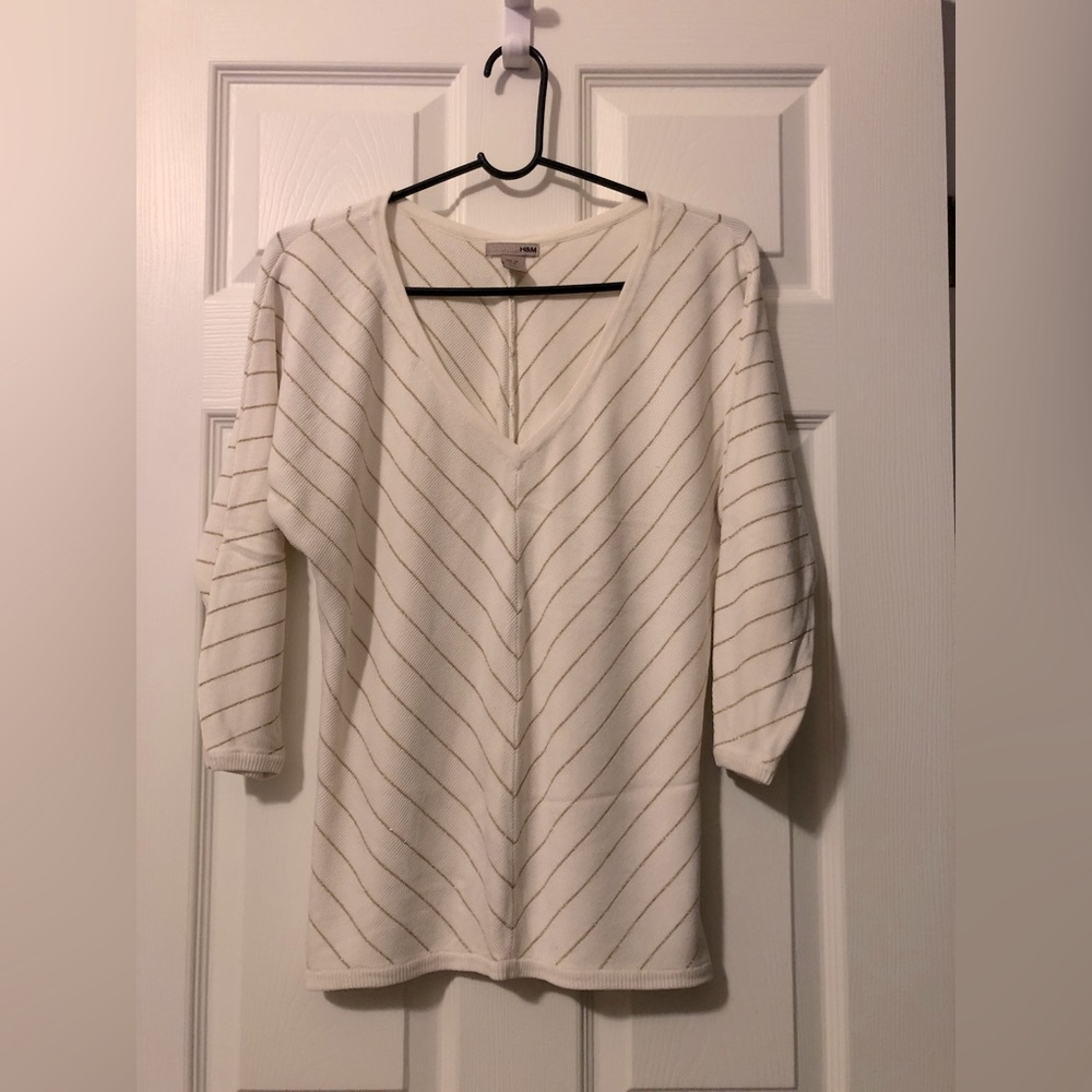 H&M Heavy Knit Sweater Creme with Gold Top with 3/4” Sleeves Women’s Size 10